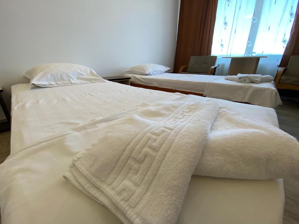 Hotel Gorj Târgu Jiu Extérieur photo