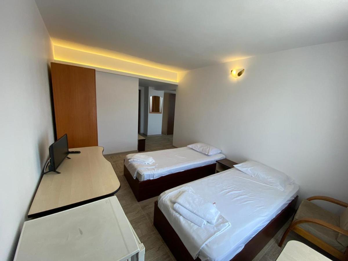 Hotel Gorj Târgu Jiu Extérieur photo