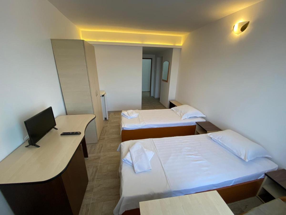 Hotel Gorj Târgu Jiu Extérieur photo