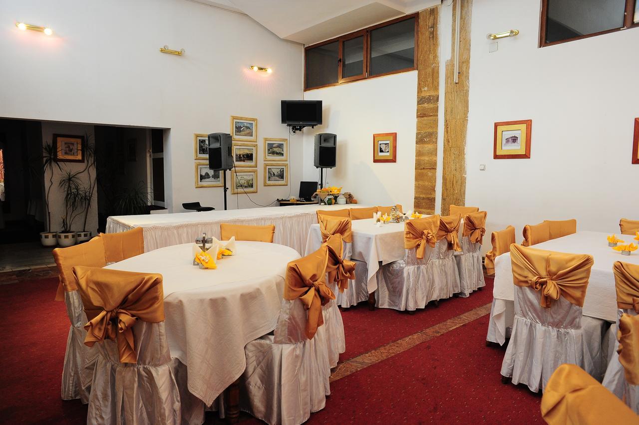 Hotel Gorj Târgu Jiu Extérieur photo