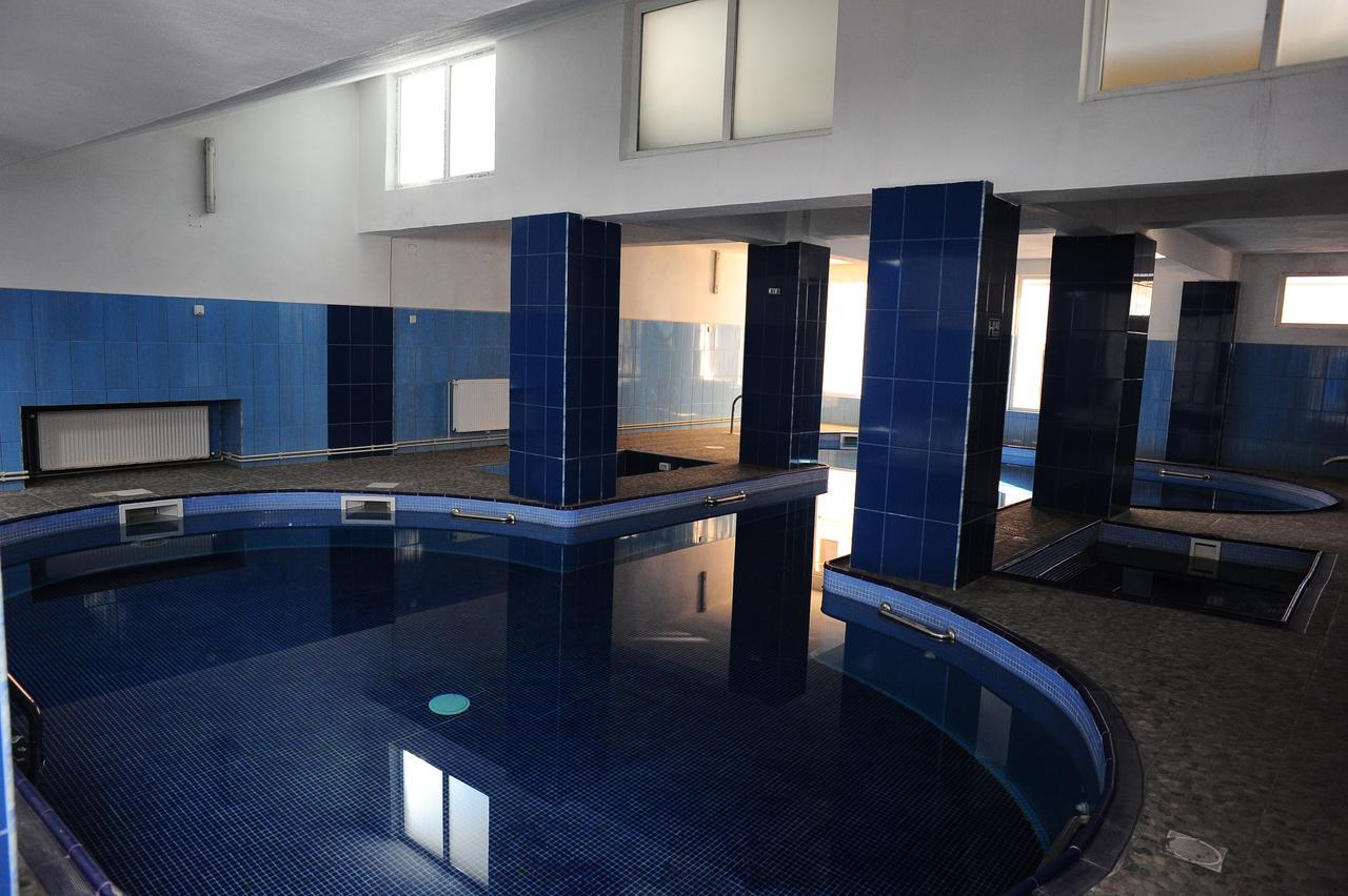 Hotel Gorj Târgu Jiu Extérieur photo