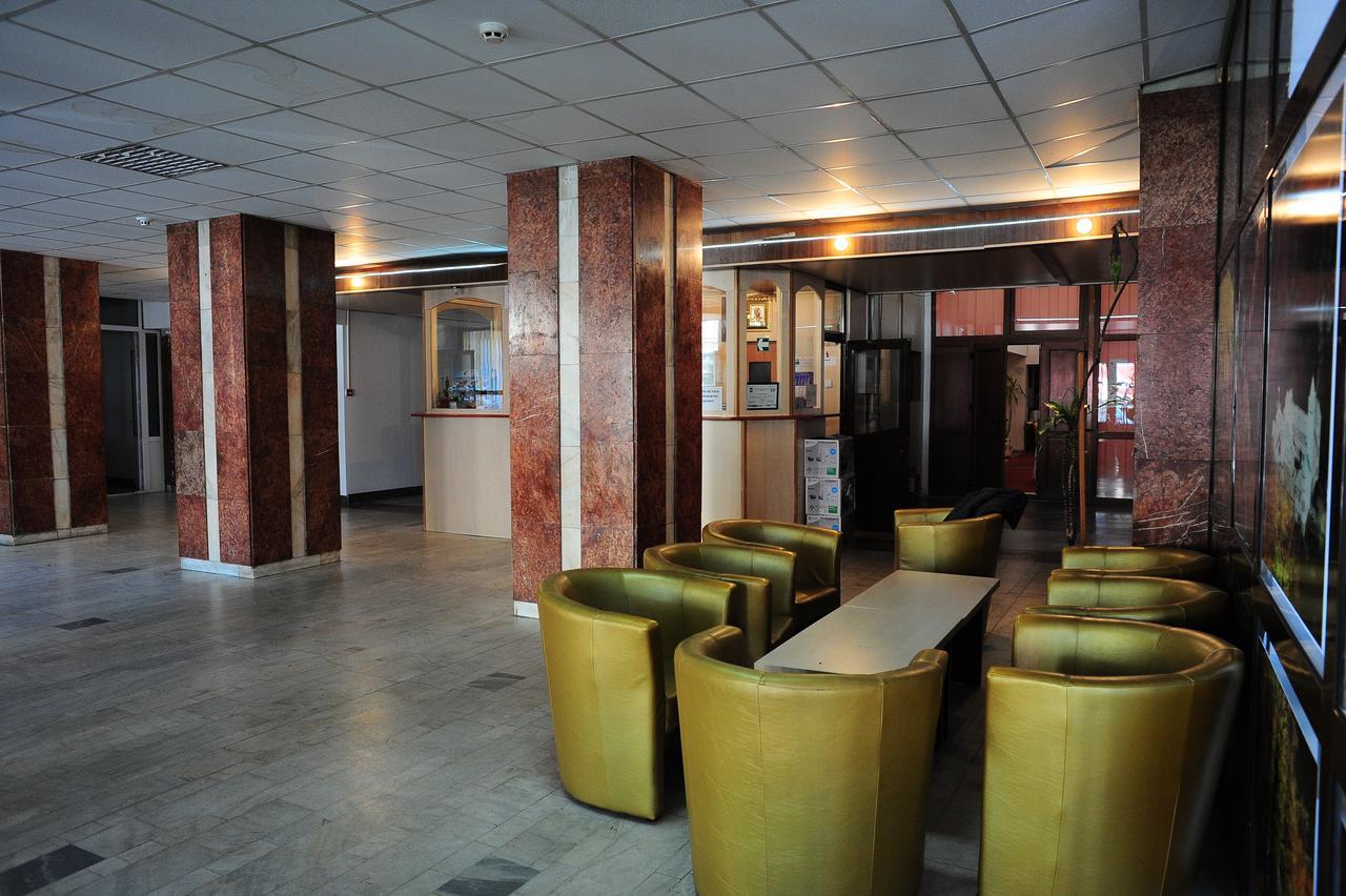 Hotel Gorj Târgu Jiu Extérieur photo