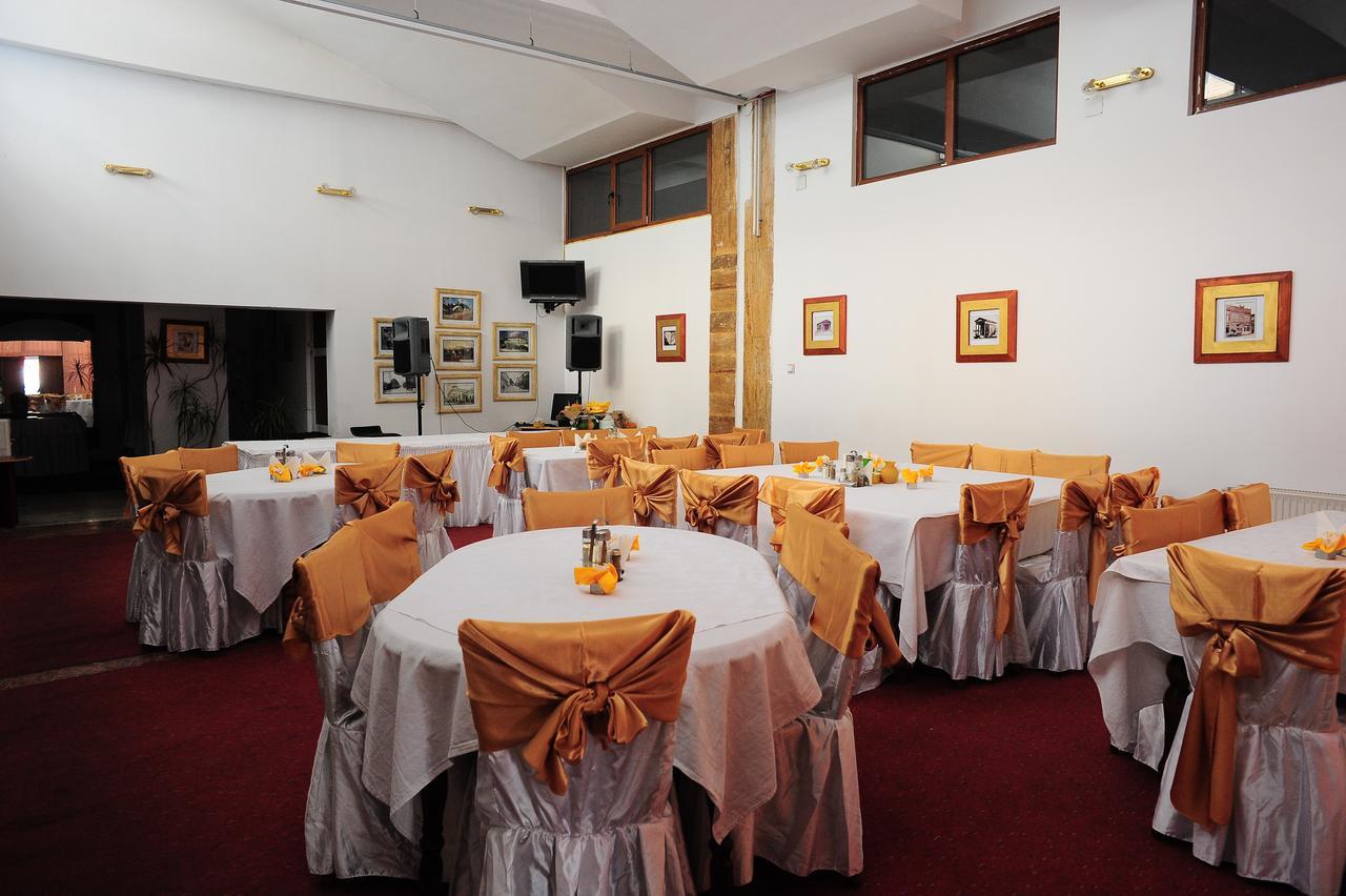 Hotel Gorj Târgu Jiu Extérieur photo